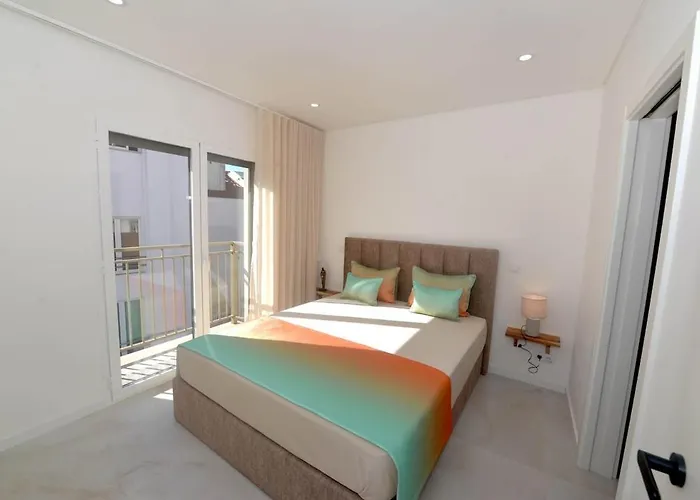 Oro Nero Encantos - Luxury 2 Bedroom In Location Назаре