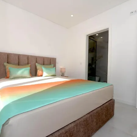 Appartamento Oro Nero Encantos - Luxury 2 Bedroom In Location